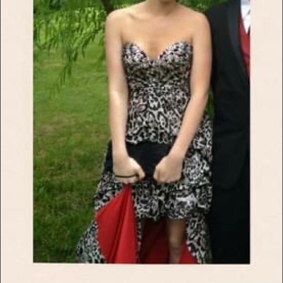 Prom Dress - Picture 2 of 4